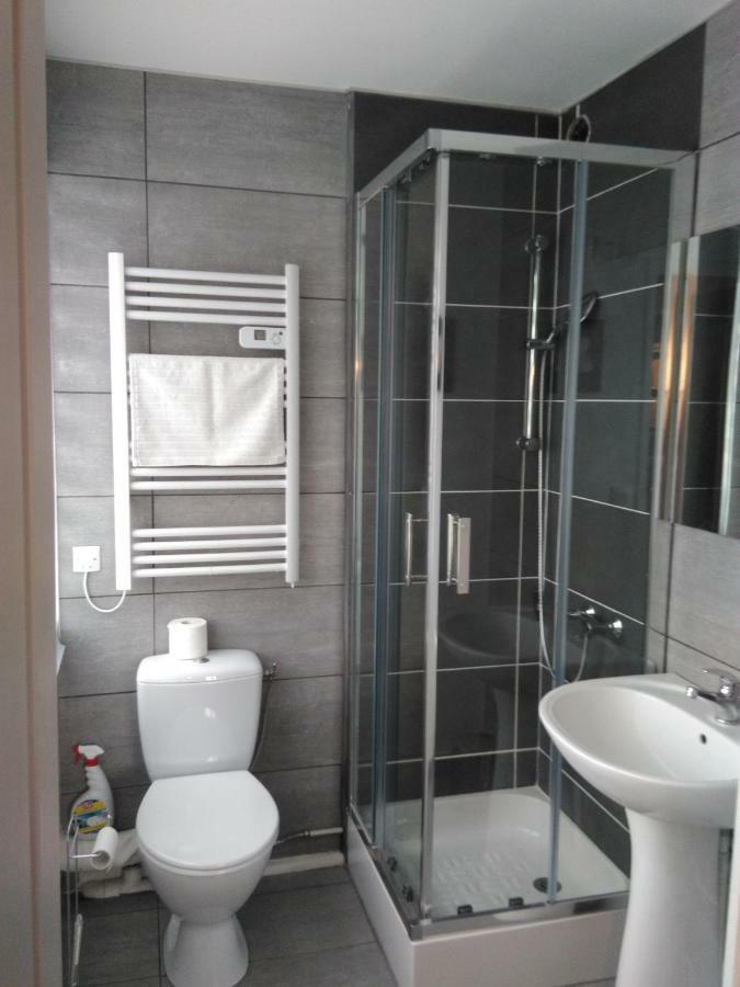 24 Fois Plus - Circuit Des 24 H A 10 Mn - 2 Chambres, 4 Personnes & Cuisine Le Mans Exterior photo